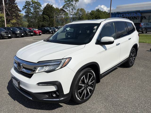 2021 Honda Pilot Touring 8-Passenger AWD photo