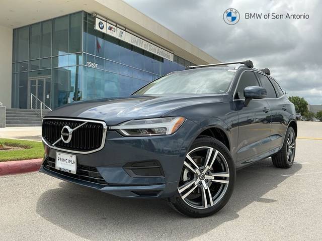 2020 Volvo XC60 Momentum FWD photo