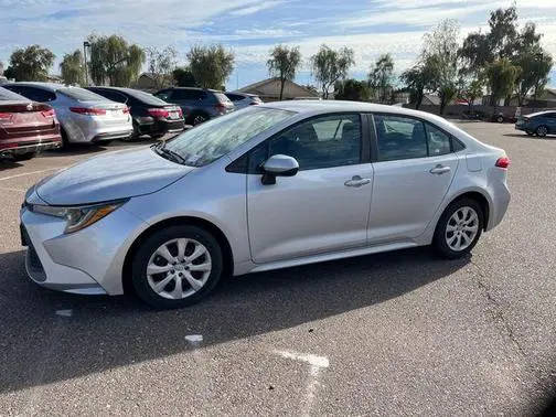 2020 Toyota Corolla LE FWD photo