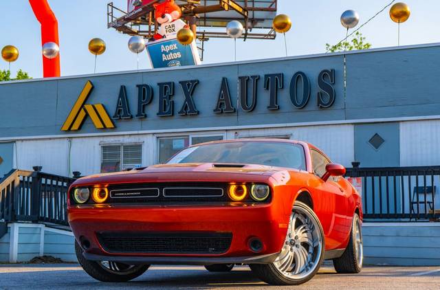 2020 Dodge Challenger SXT RWD photo
