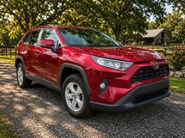 2020 Toyota RAV4 XLE FWD photo