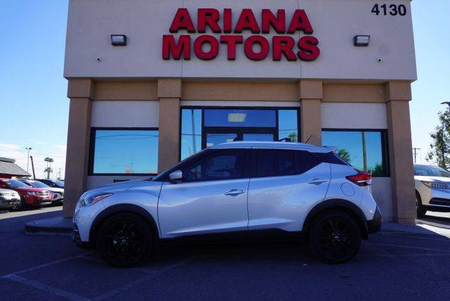 2020 Nissan Kicks SV FWD photo