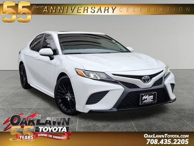 2020 Toyota Camry SE FWD photo