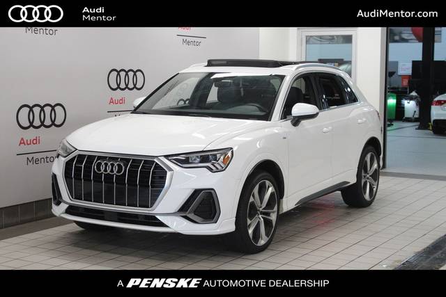 2020 Audi Q3 S line Premium Plus AWD photo