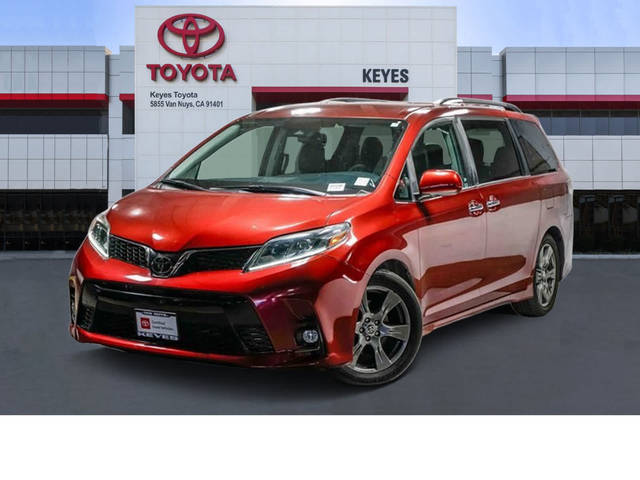 2020 Toyota Sienna SE FWD photo