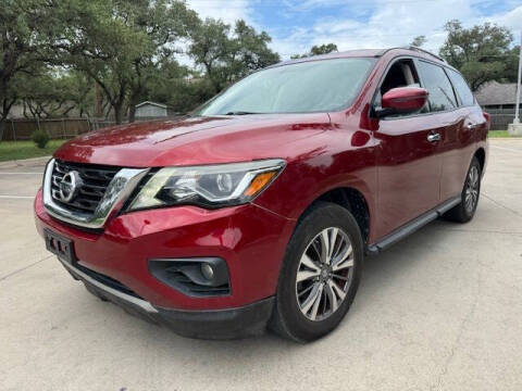 2018 Nissan Pathfinder SV 4WD photo