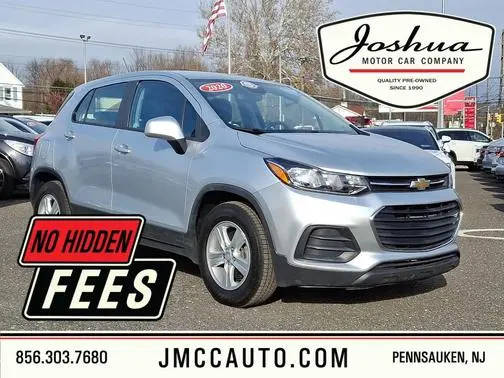 2020 Chevrolet Trax LS FWD photo