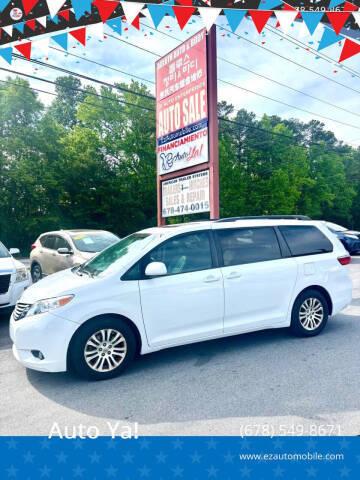 2015 Toyota Sienna XLE FWD photo