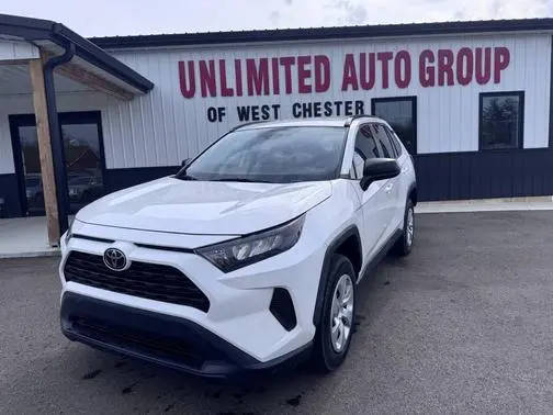 2020 Toyota RAV4 LE FWD photo