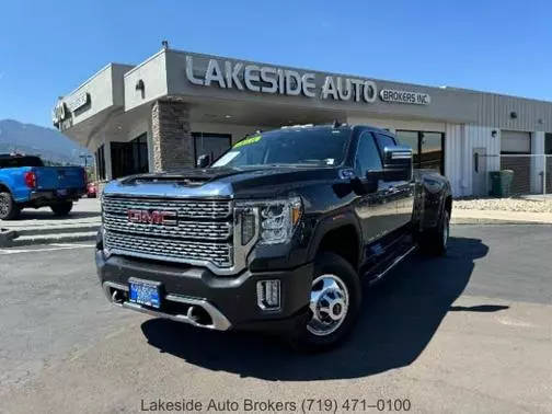 2020 GMC Sierra 3500HD Denali 4WD photo