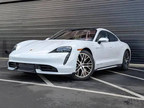2020 Porsche Taycan Turbo AWD photo