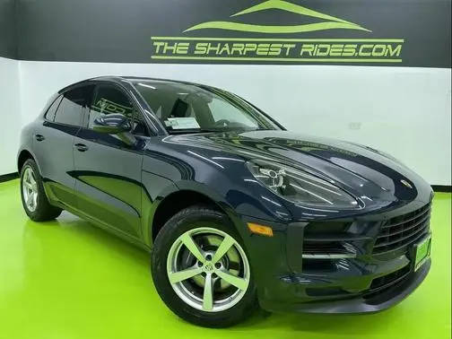 2020 Porsche Macan AWD photo