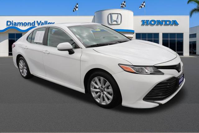 2020 Toyota Camry LE FWD photo