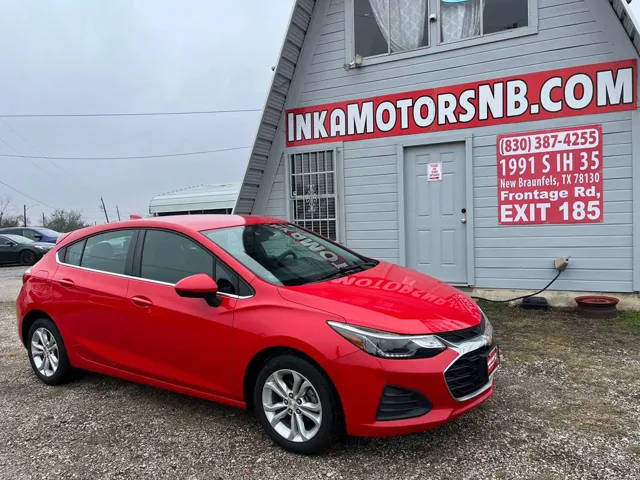2019 Chevrolet Cruze LT FWD photo