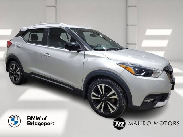 2020 Nissan Kicks SR FWD photo