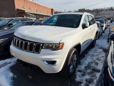 2020 Jeep Grand Cherokee Laredo E 4WD photo