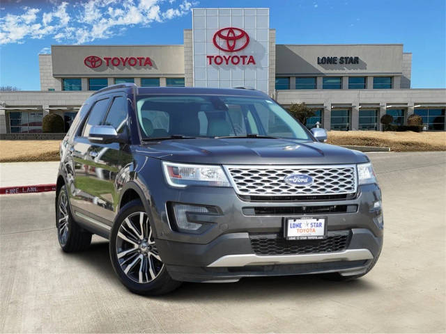 2017 Ford Explorer Platinum 4WD photo