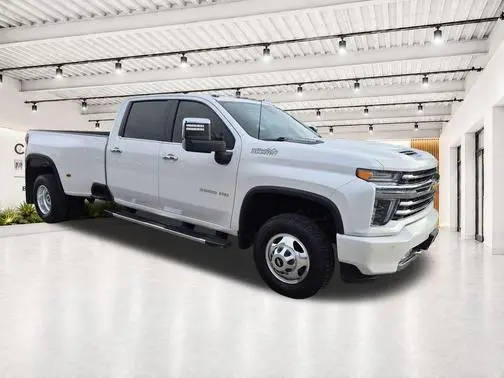 2020 Chevrolet Silverado 3500HD High Country 4WD photo