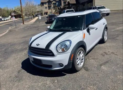 2015 MINI Countryman  FWD photo