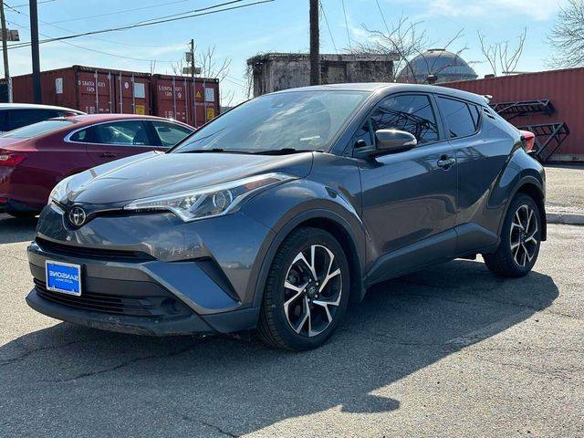 2018 Toyota C-HR XLE FWD photo