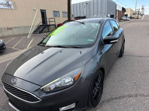 2016 Ford Focus SE FWD photo