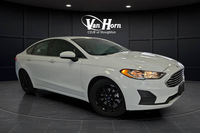 2020 Ford Fusion SE FWD photo