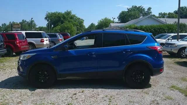 2017 Ford Escape SE 4WD photo