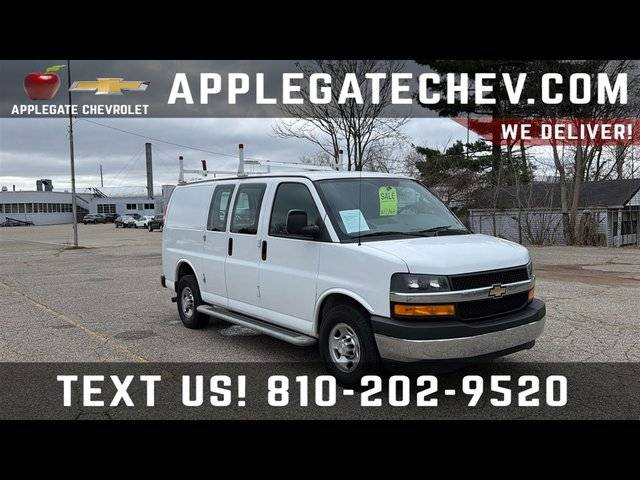 2018 Chevrolet Express Cargo  RWD photo