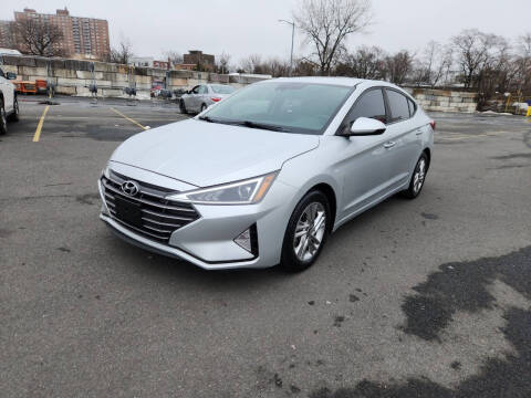 2019 Hyundai Elantra SEL FWD photo