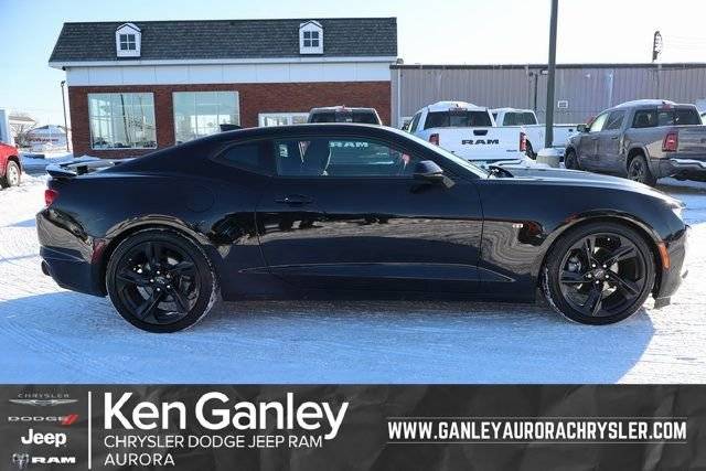 2020 Chevrolet Camaro 1LT RWD photo