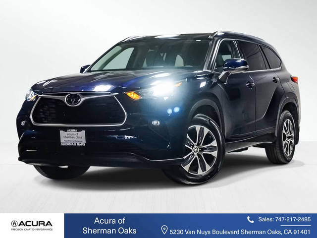 2020 Toyota Highlander XLE AWD photo