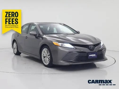 2020 Toyota Camry XLE FWD photo