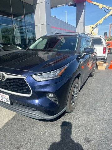 2020 Toyota Highlander XLE FWD photo
