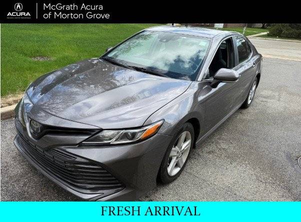 2020 Toyota Camry LE AWD photo