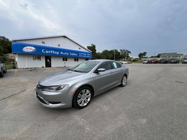 2015 Chrysler 200 Limited FWD photo