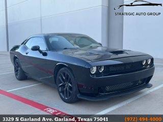 2020 Dodge Challenger SXT RWD photo