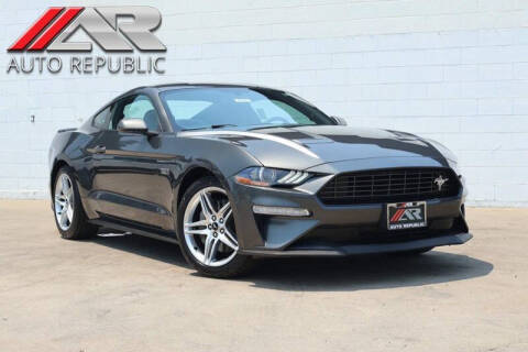 2020 Ford Mustang EcoBoost RWD photo