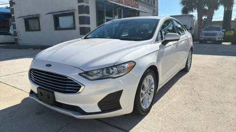 2020 Ford Fusion SE FWD photo