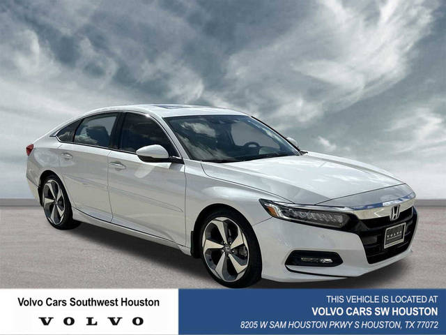 2020 Honda Accord Touring FWD photo