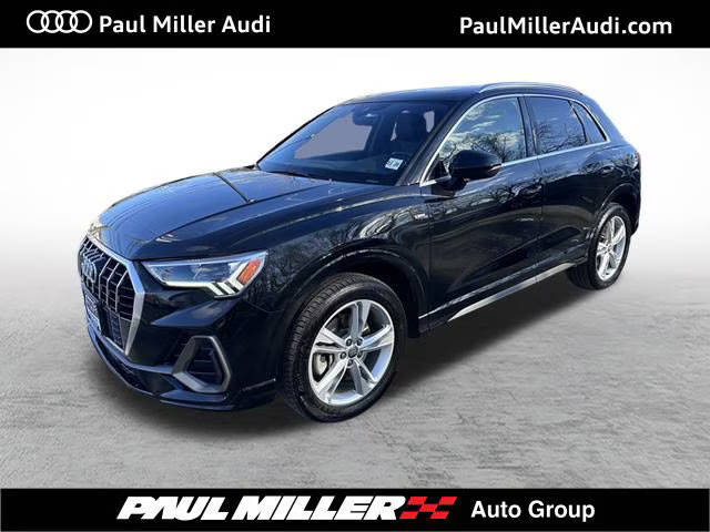 2020 Audi Q3 S line Premium Plus AWD photo