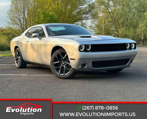 2020 Dodge Challenger SXT RWD photo