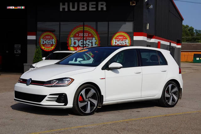 2020 Volkswagen Golf GTI SE FWD photo