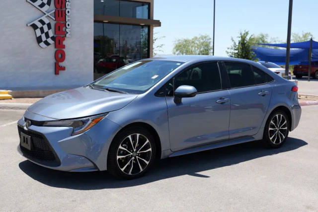 2021 Toyota Corolla LE FWD photo