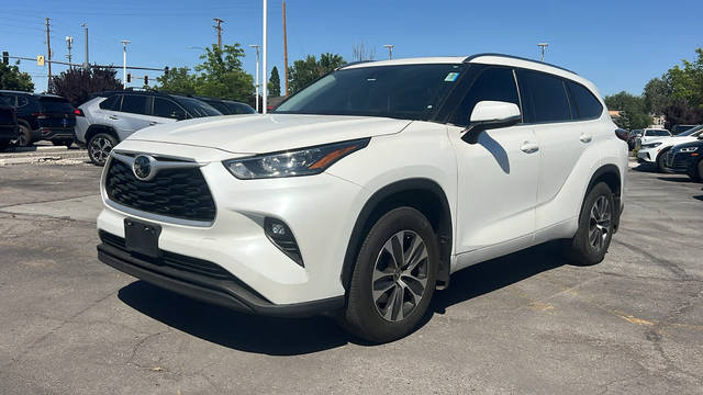 2020 Toyota Highlander XLE AWD photo