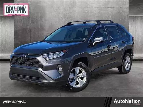 2020 Toyota RAV4 XLE AWD photo