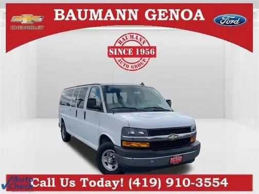 2019 Chevrolet Express LT RWD photo
