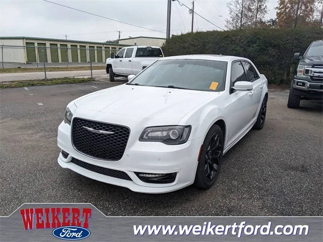 2020 Chrysler 300 300S RWD photo