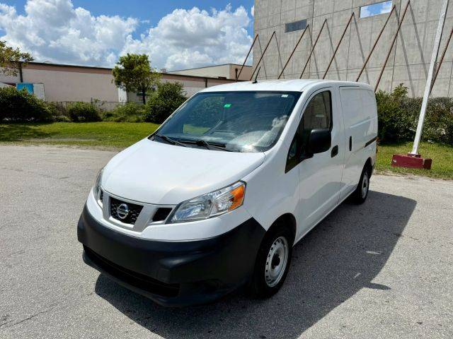 2019 Nissan NV200 S FWD photo
