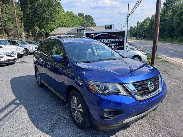 2020 Nissan Pathfinder S FWD photo