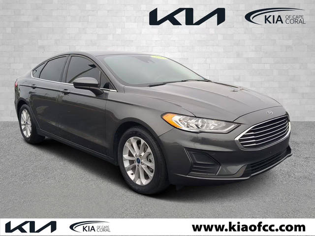 2020 Ford Fusion SE FWD photo